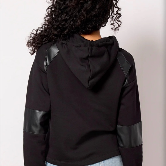 Evereve Nickie Faux Leather Hoodie, Size Large EUC - Picture 13 of 14